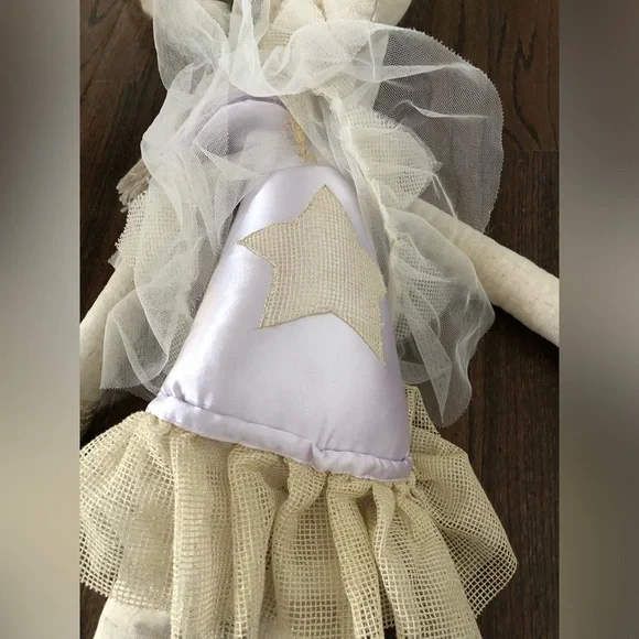 Pottery Barn Kids Designer Doll Everly Horse Linen Plush - 28" Length - EUC! - Picture 8 of 15